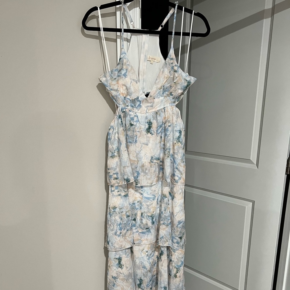 Maxi semi open back dress